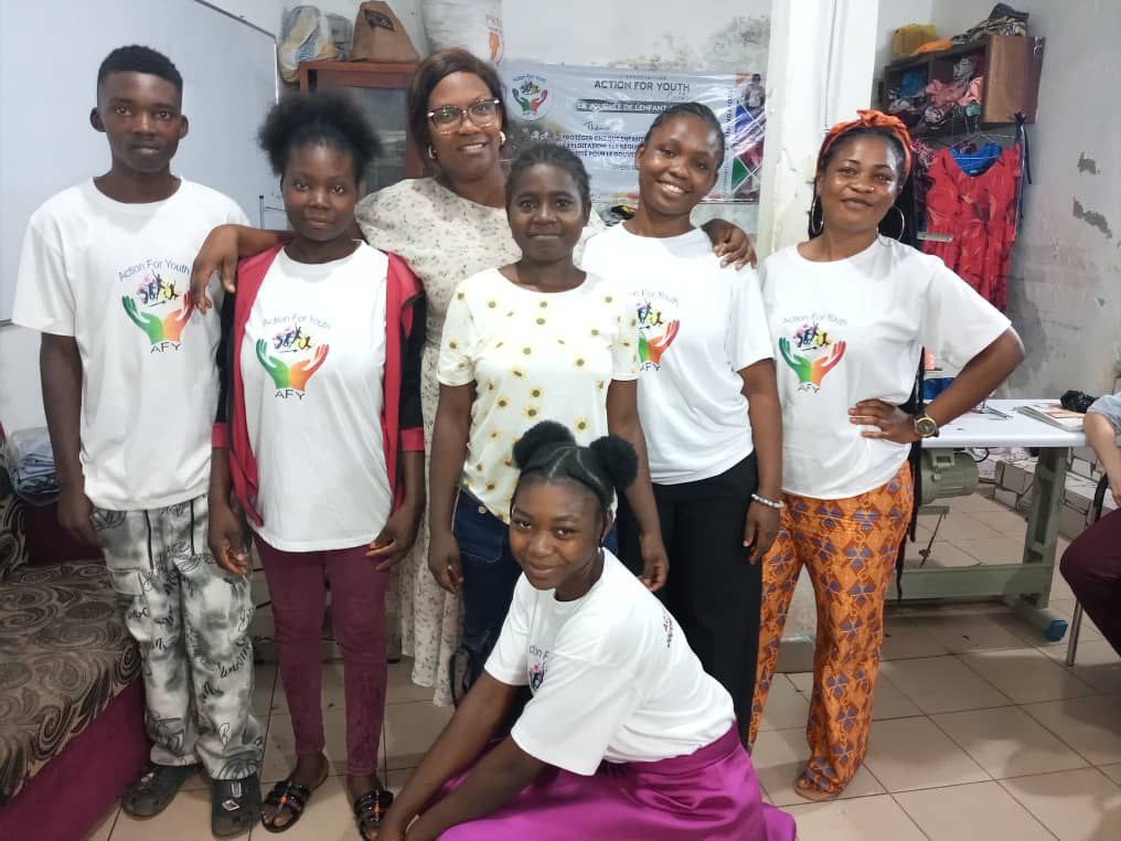 Éclats de talent : Les enfants de l’AFY présentent leur collection de couture pour la clôture de l'année